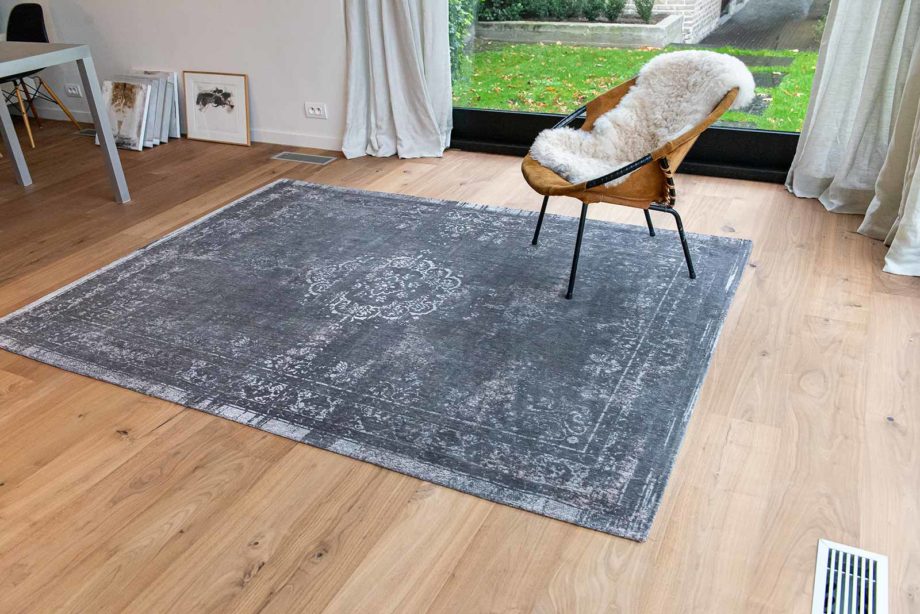 Louis De Poortere preproga LX 9148 Fading World Stone interior 6