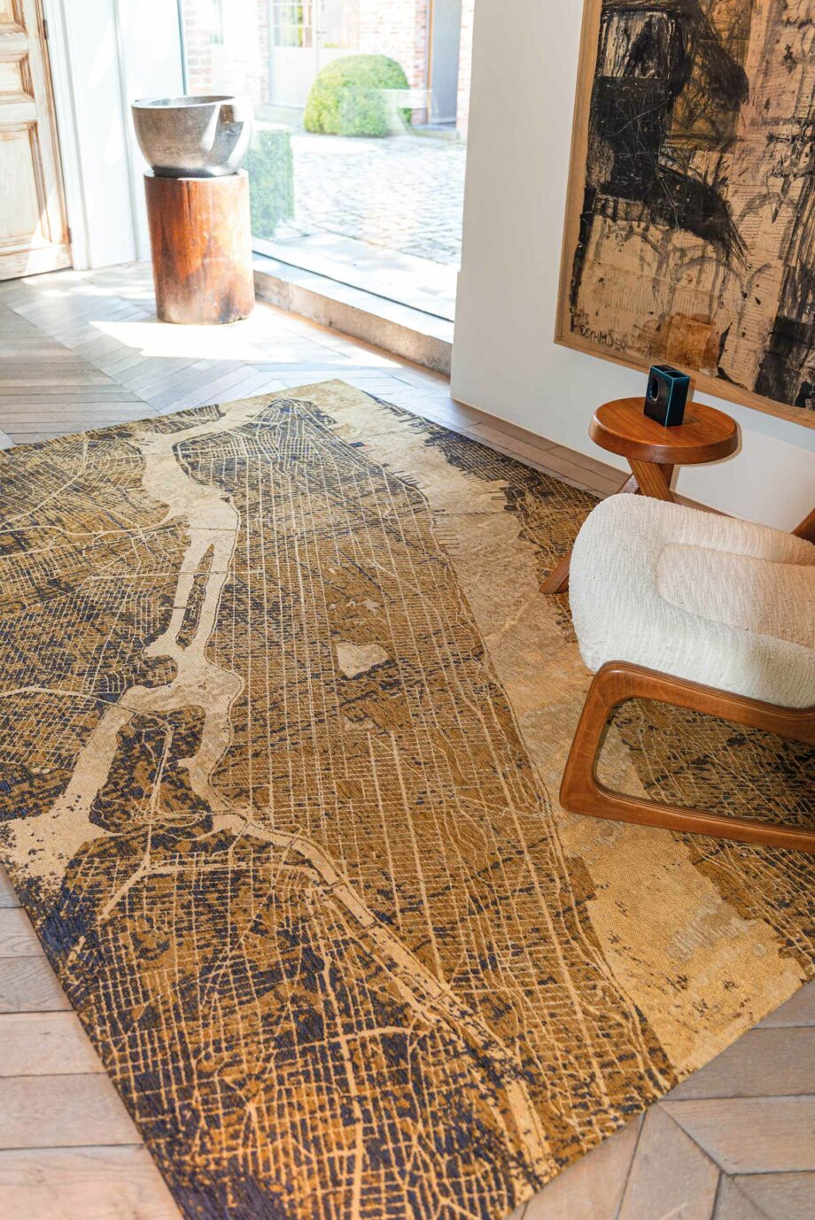 Louis De Poortere preproga Cities New York 9315 Gatsby Gold interior 2
