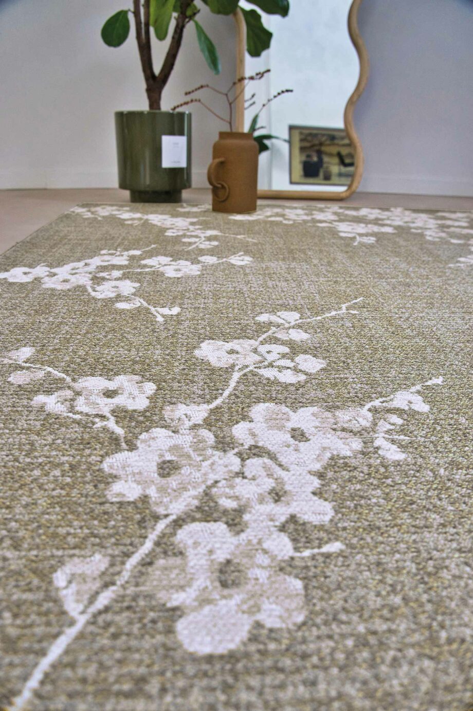 Louis De Poortere preproga Sakura 9372 Wet Garden interior 2