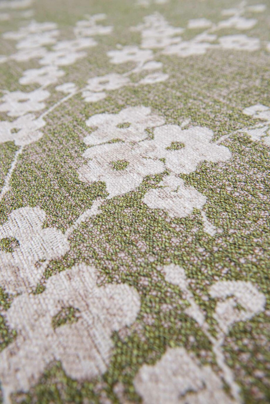 Louis De Poortere preproga Sakura 9372 Wet Garden zoom 3