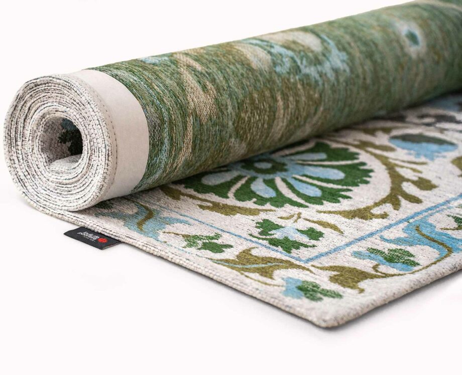 Louis De Poortere preproga Antiquarian Suzani 9732 Slavia roll