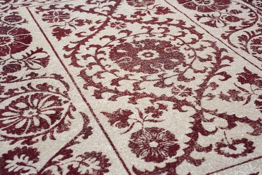 Louis De Poortere preproga Antiquarian Suzani 9734 Zephyr zoom 3