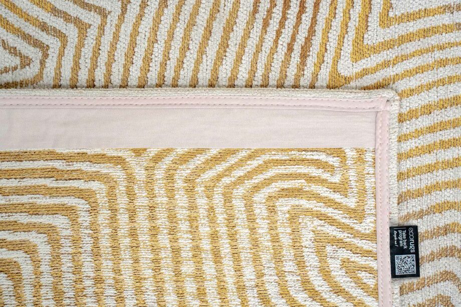 Louis De Poortere preproga Meditation Coral 9799 Yellowhippy back