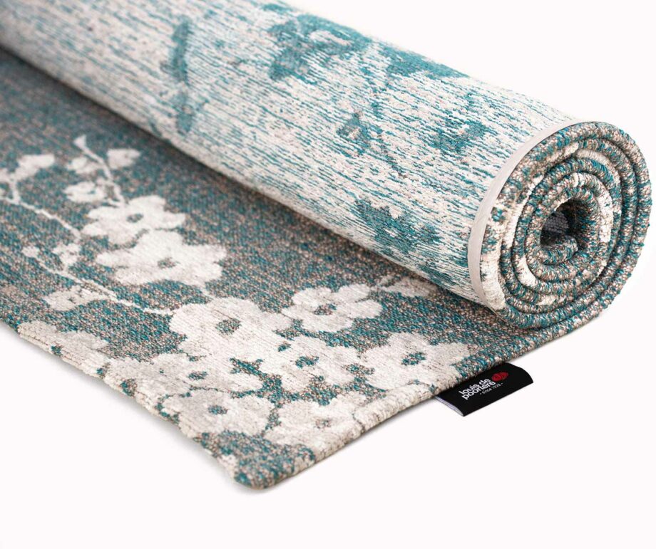 Louis De Poortere preproga Sakura 9850 Sakura Lake Blue roll