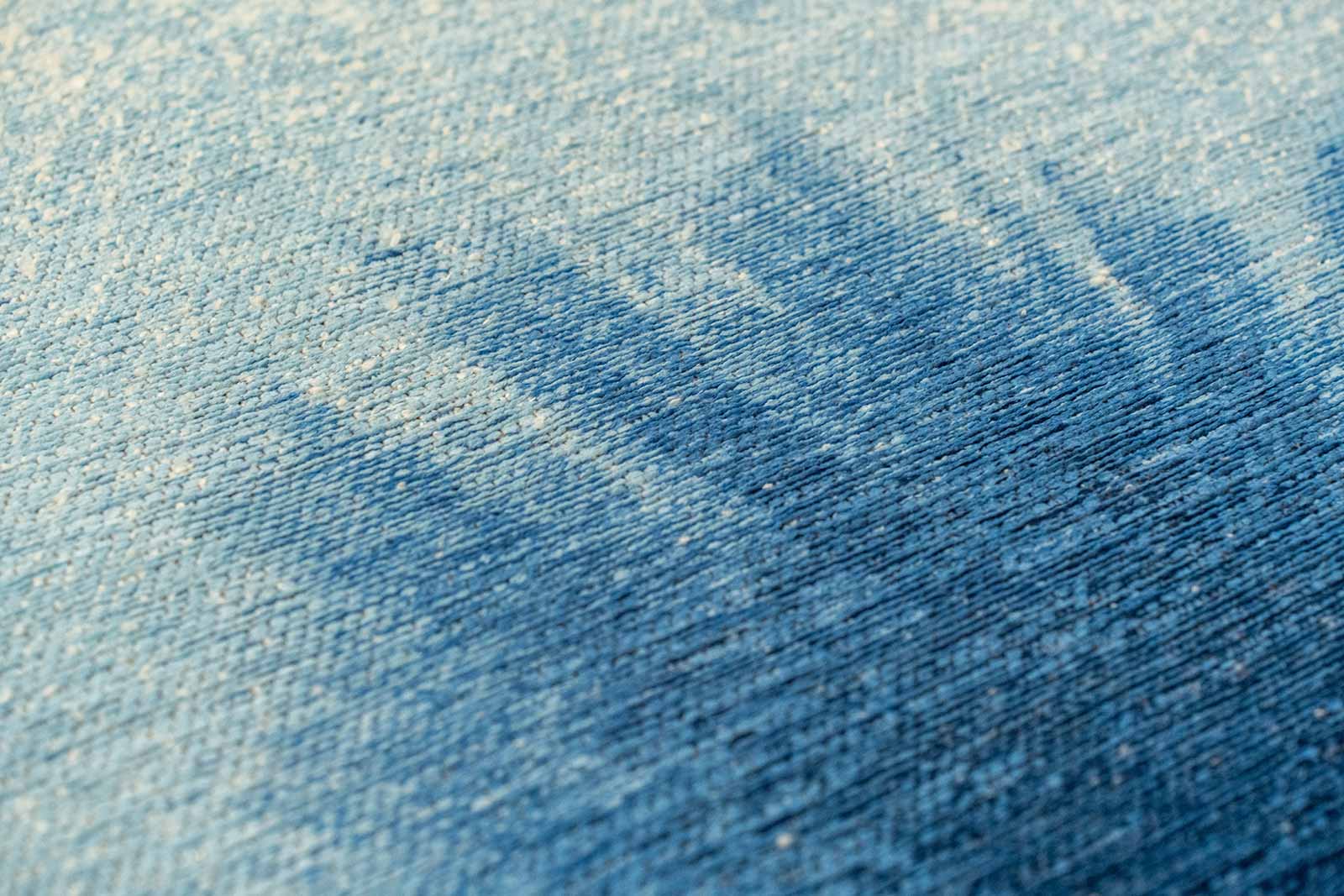 Louis De Poortere preproga Meditation 2102 Drop Dream In Blue zoom 1